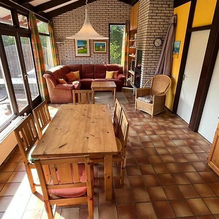 Knusse Bungalow Op Groen Park! 우도르프 외부 사진